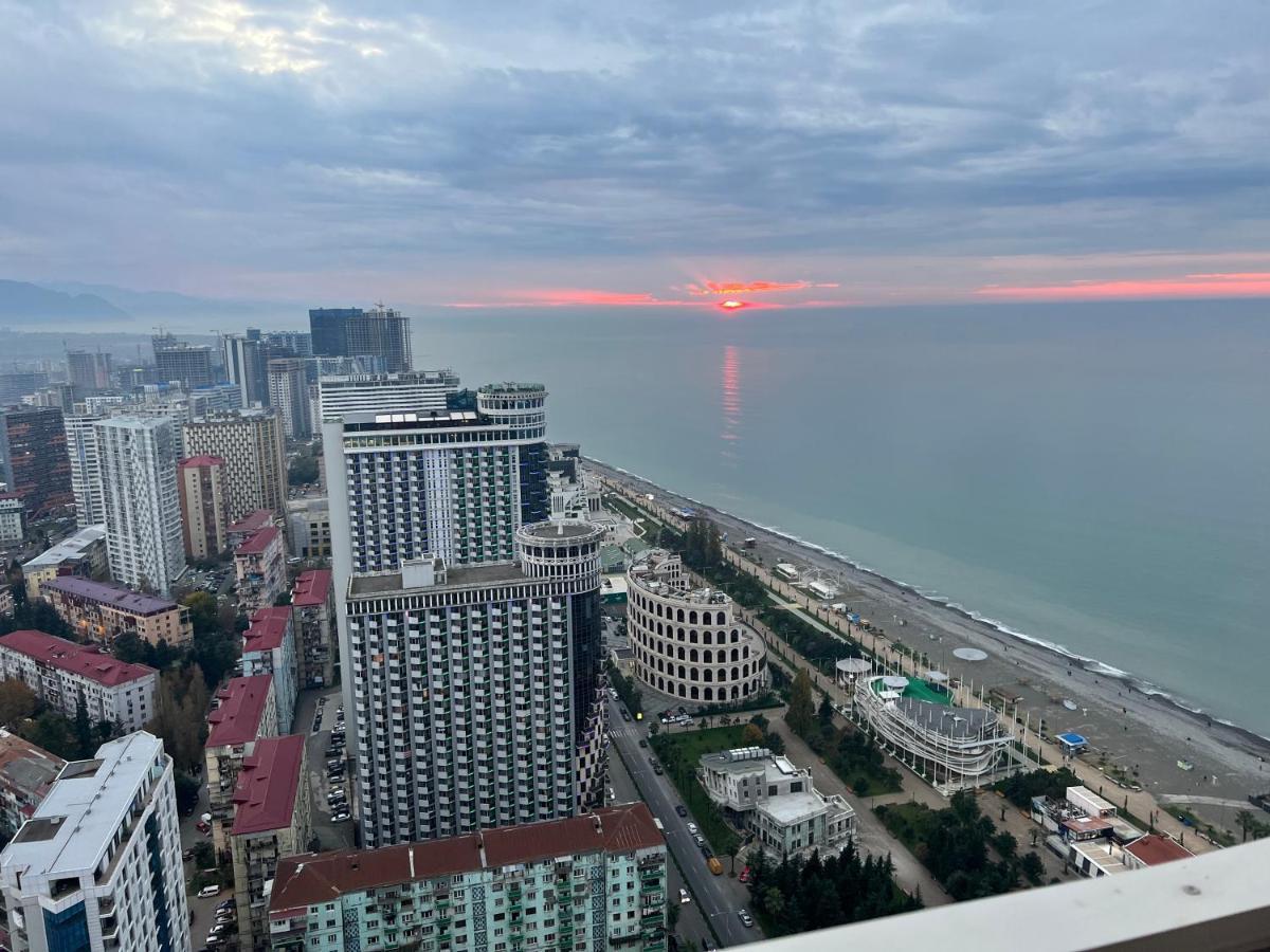Orbi City Lux Apartment Batumi Eksteriør bilde